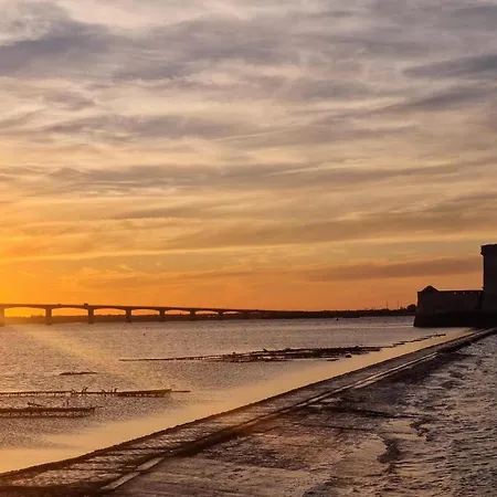 In With Wifi Hébergement de vacances