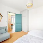 4 Bedroom Lovely Home In Royan Holiday home *