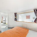 4 Bedroom Lovely Home In Royan Holiday home *