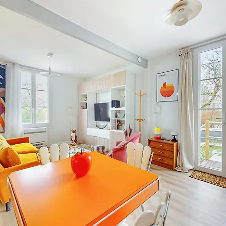 Holiday home In With Wifi *