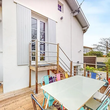 Amazing Home In Royan With Wifi
